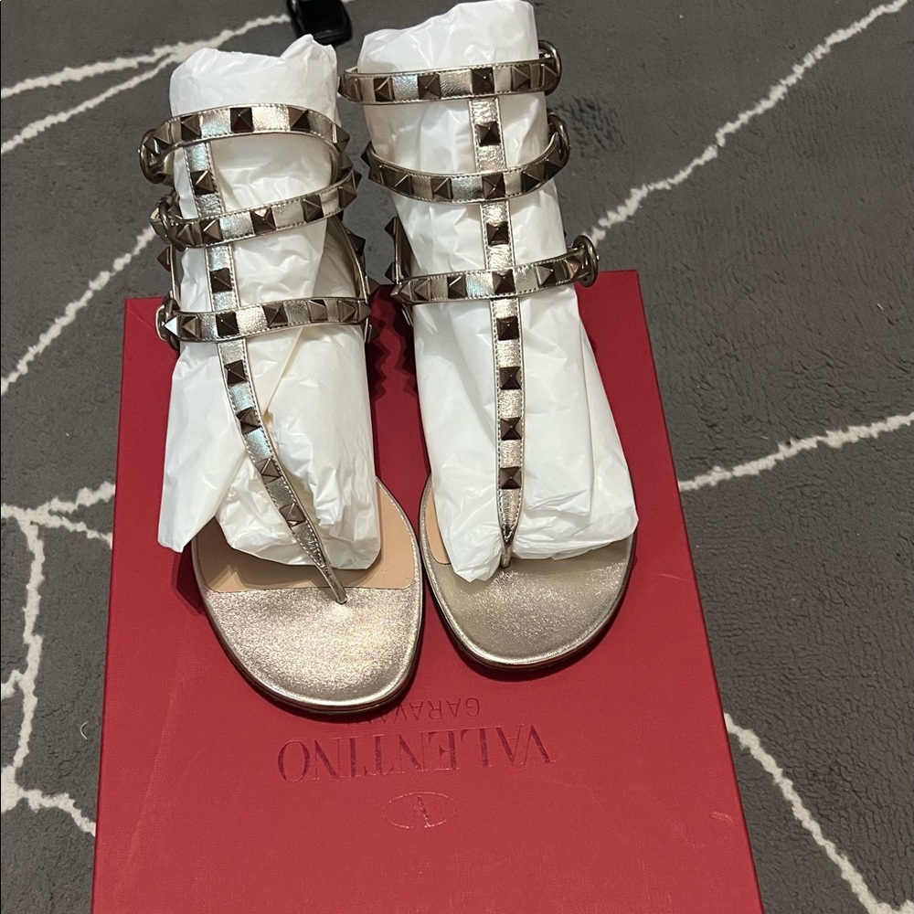 New Rockstud Caged Leather Ankle Strap Sandal in Silver/Gold